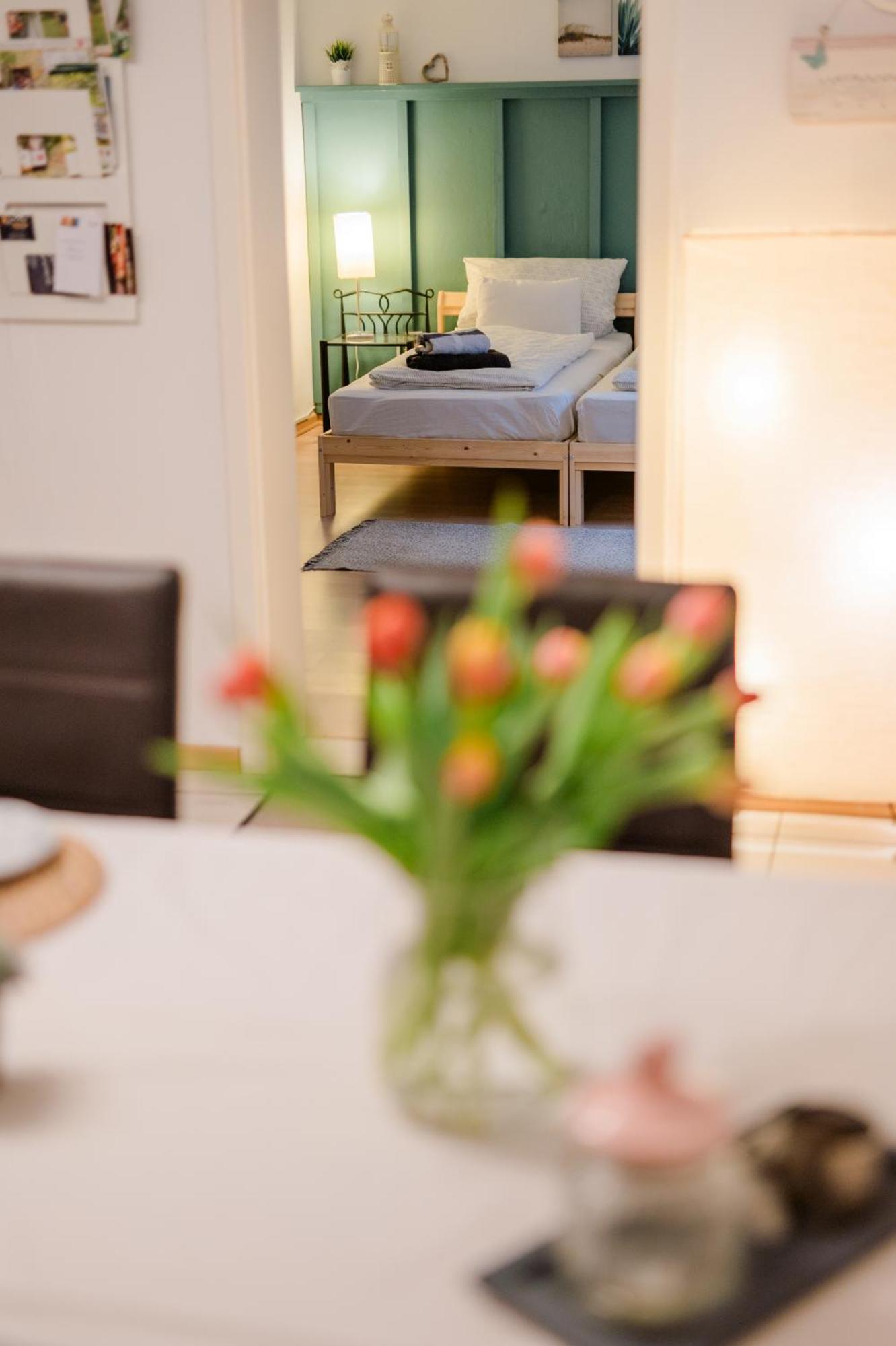Buchlindenweg - Zimmer & Ferienwohnung Breitscheid  Zewnętrze zdjęcie